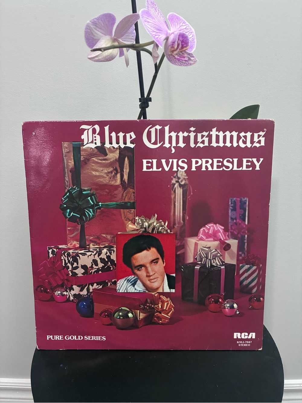Elvis Presley - Blue Christmas Vinyl Album (Red Cover)